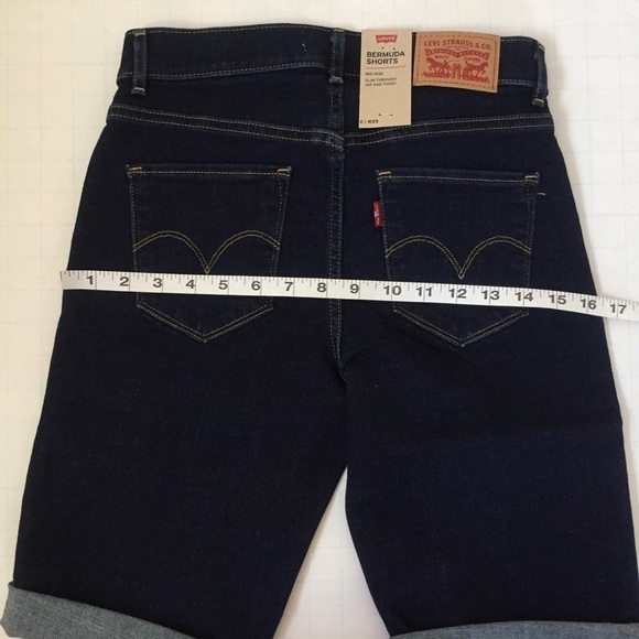 Levi's Mid Rise Denim Bermuda Jean Shorts  0/W25 - Picture 11 of 16